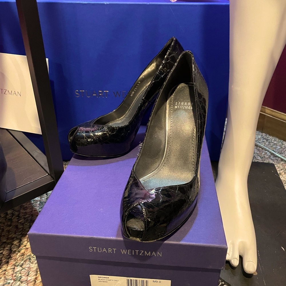 Stuart Weitzman patent peep toe